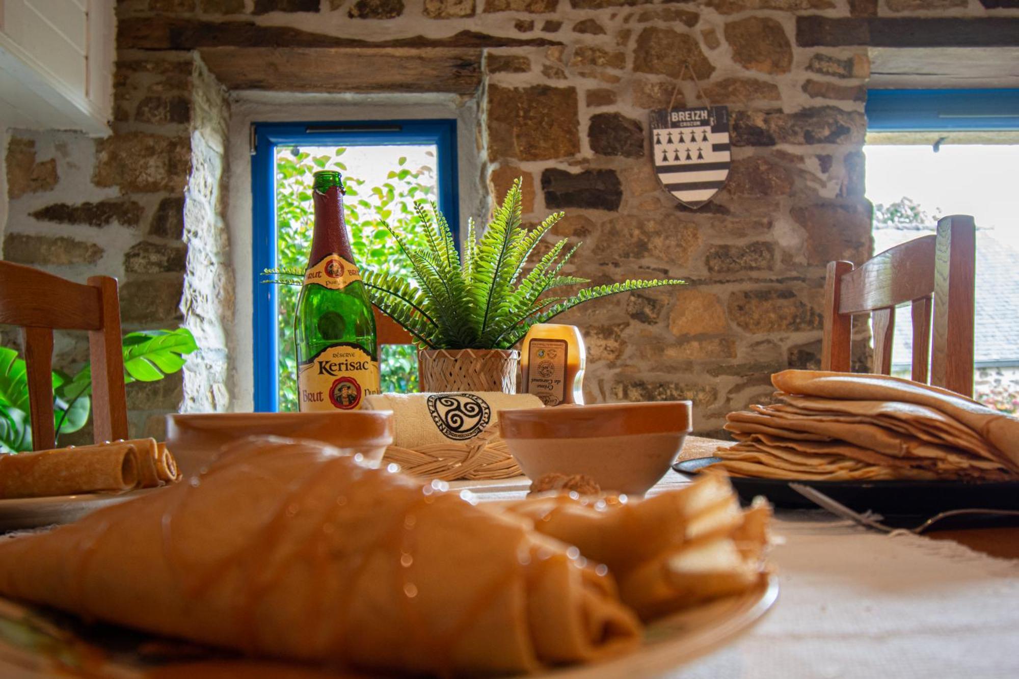 Ti Vaen I Maison Traditionnelle Bretonne & Sauna Lanveoc Экстерьер фото